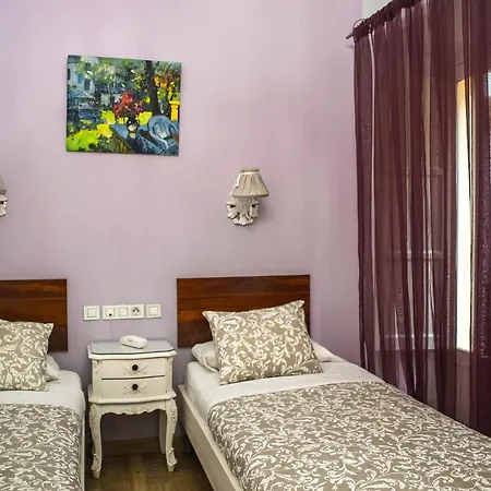 Hotel Un Patio En Santa Cruz 2*