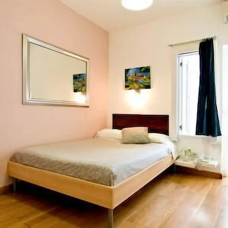 Hotel Un Patio En Santa Cruz